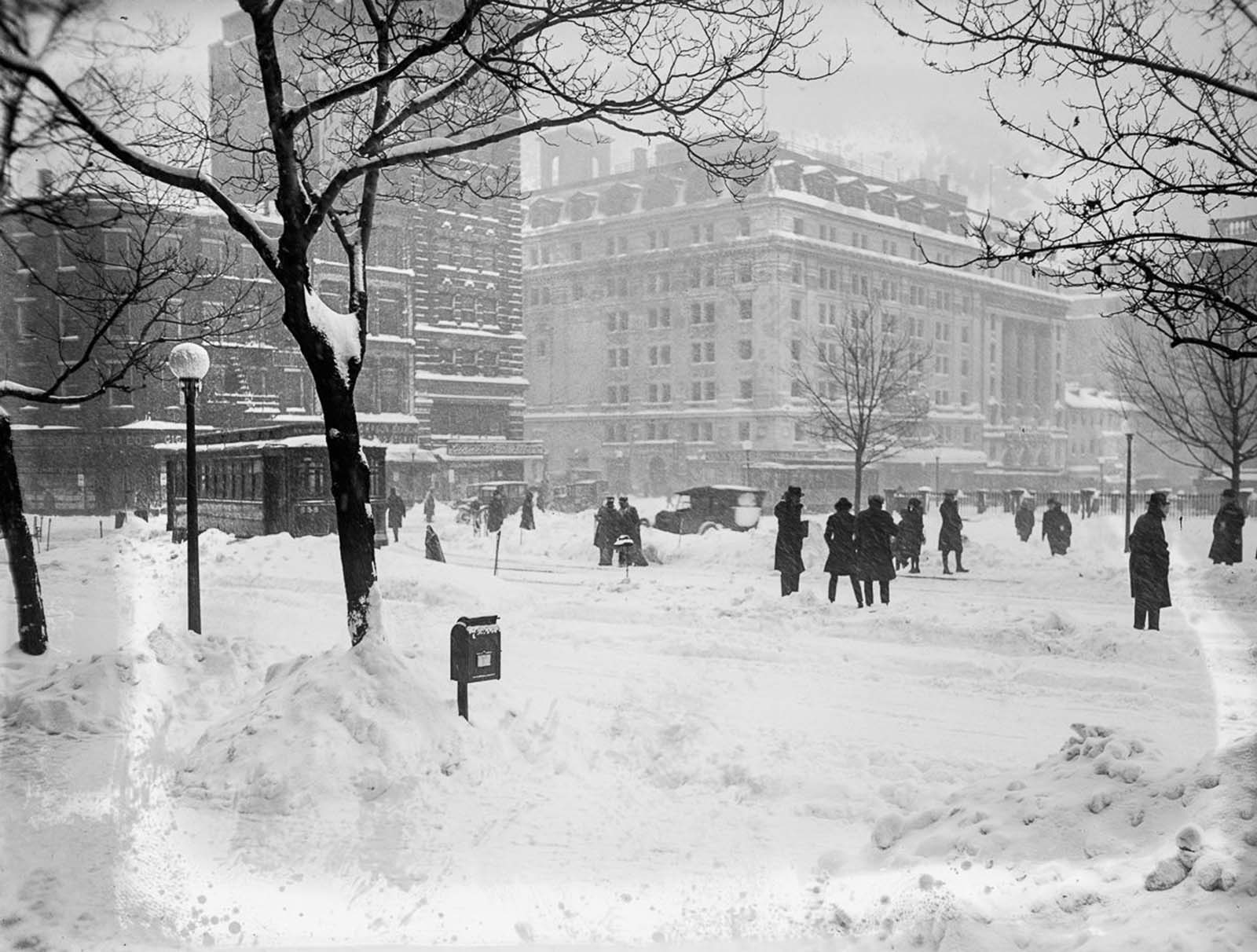 The Knickerbocker Storm: Historical Photos of the deadliest Blizzard in the Washington D.C. History