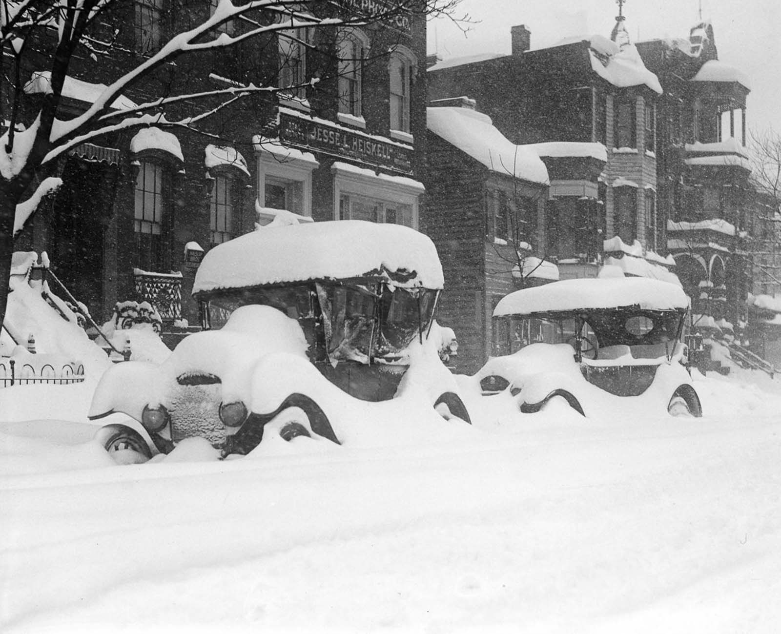 The Knickerbocker Storm: Historical Photos of the deadliest Blizzard in the Washington D.C. History