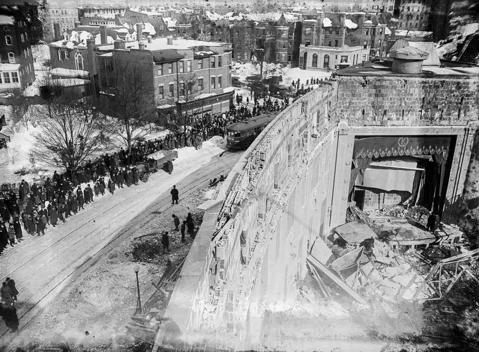 The Knickerbocker Storm: Historical Photos of the deadliest Blizzard in the Washington D.C. History