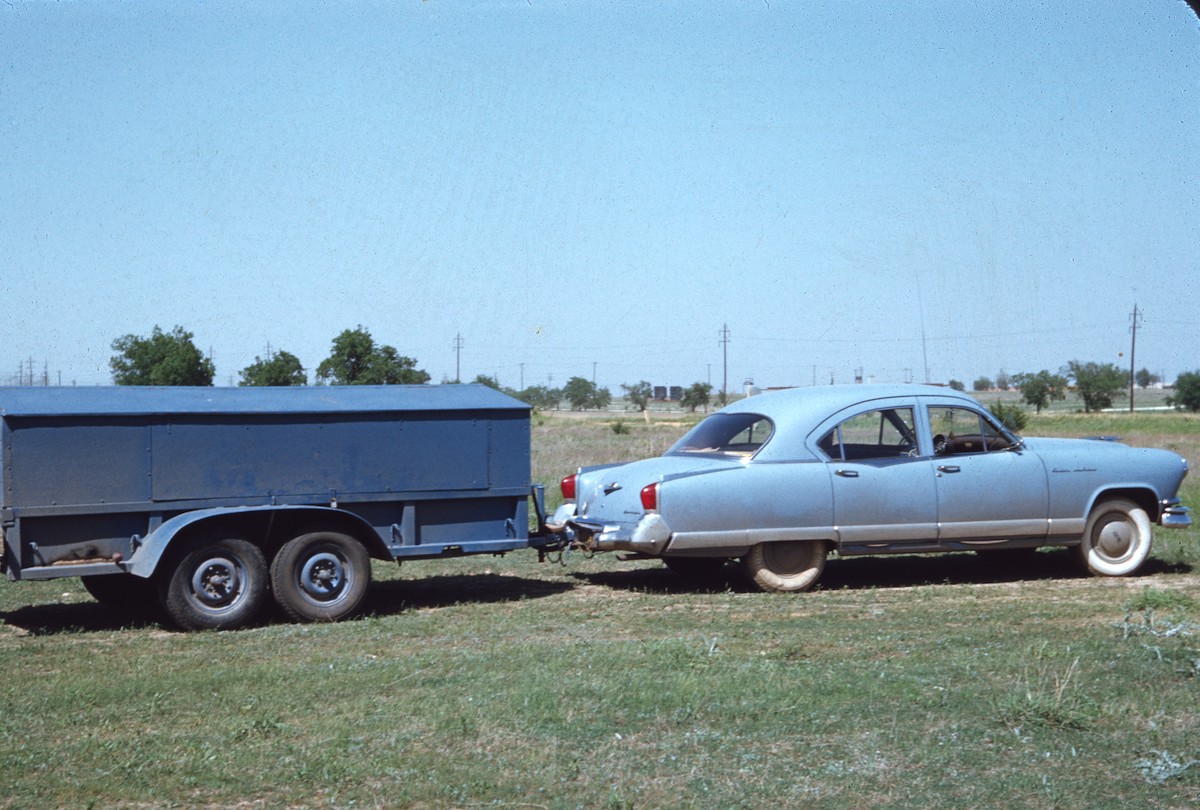 Dallas, Texas 1954 – This is how they hauled all the rigging for their Aerial act