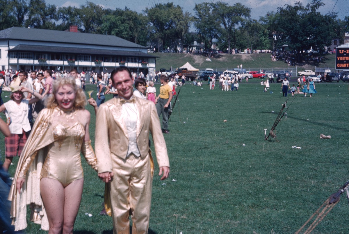 The Simru Duo, “Peaches and Simmie”, Endicott, NY 1954