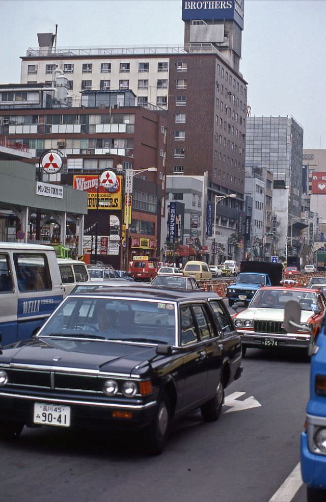 Tokyo avenue, 1981