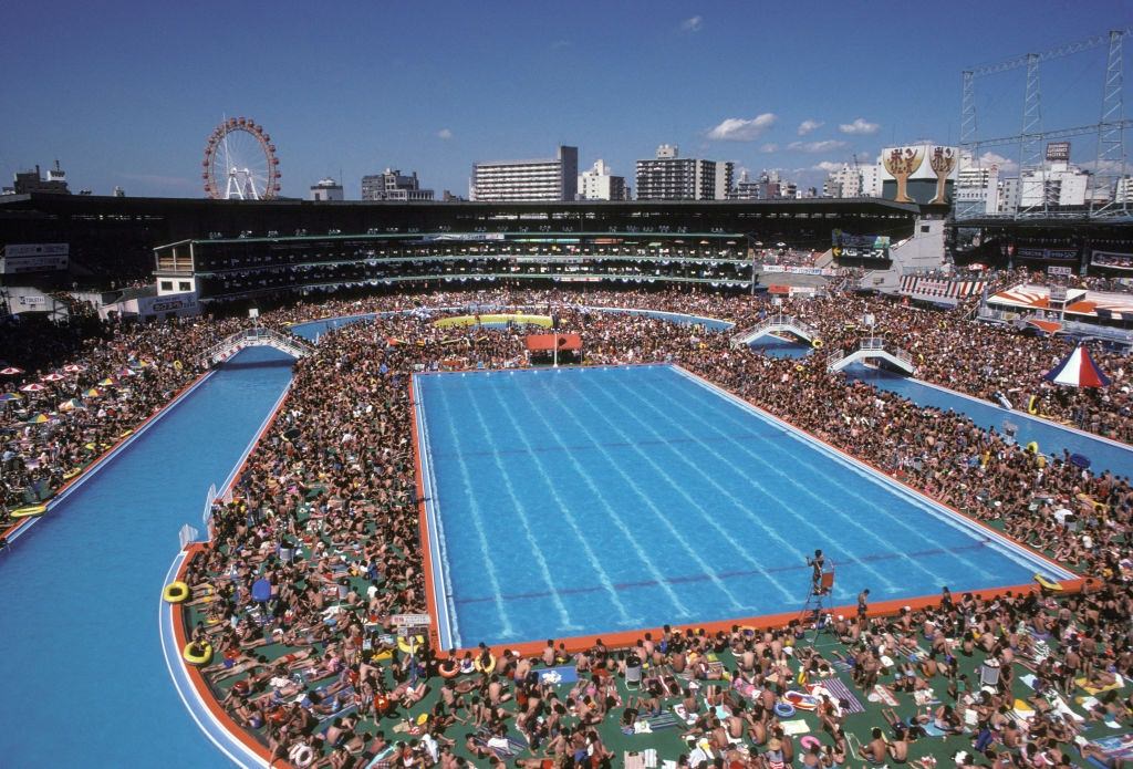 Crowd in a Tokyo swimming pool, 1981