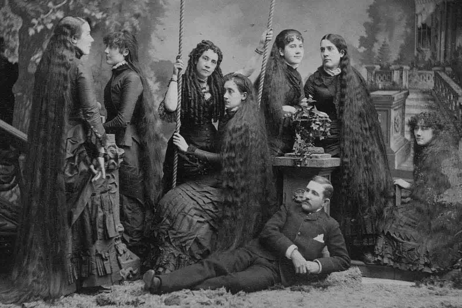 Victorian Women with Very Long Hair: Stunning Historical of Women Who Never Cut Their Hair, 1860-1900