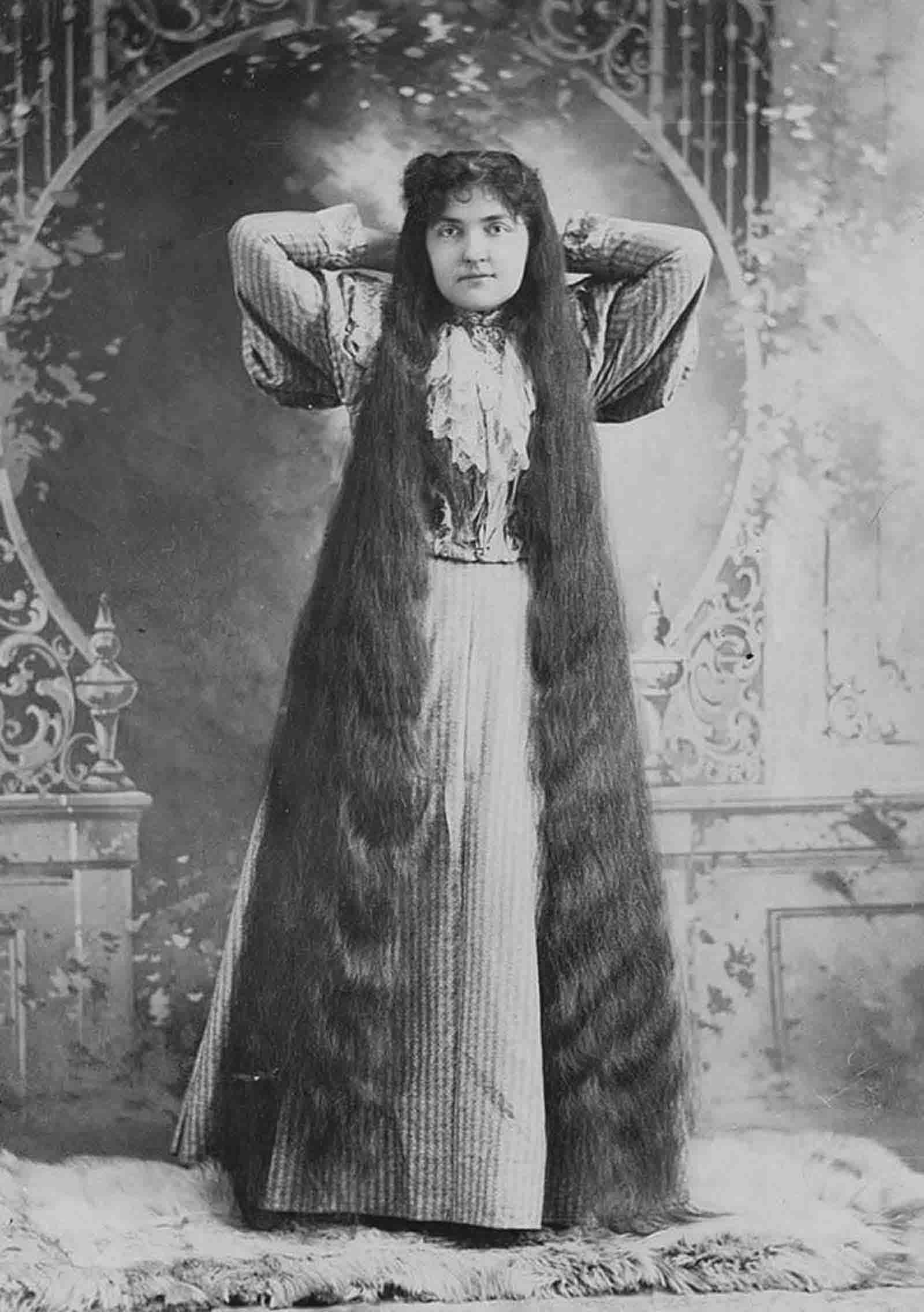 Victorian Women with Very Long Hair: Stunning Historical of Women Who Never Cut Their Hair, 1860-1900