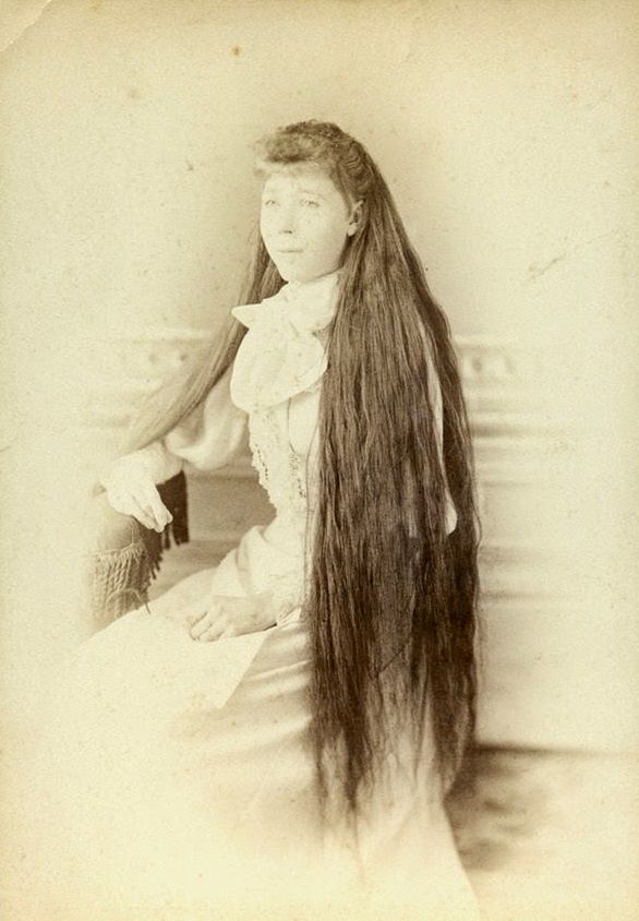 Victorian Women with Very Long Hair: Stunning Historical of Women Who Never Cut Their Hair, 1860-1900