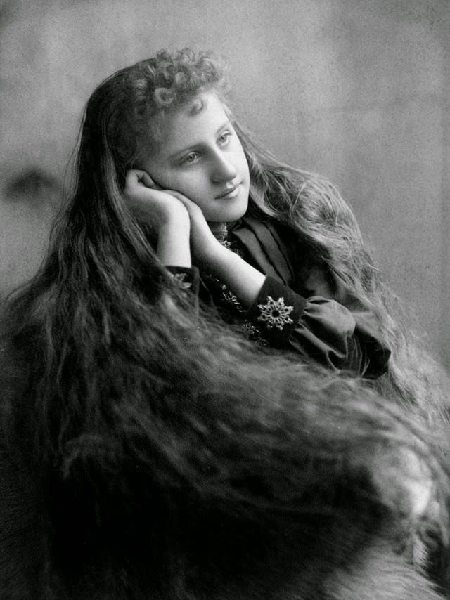 Victorian Women with Very Long Hair: Stunning Historical of Women Who Never Cut Their Hair, 1860-1900