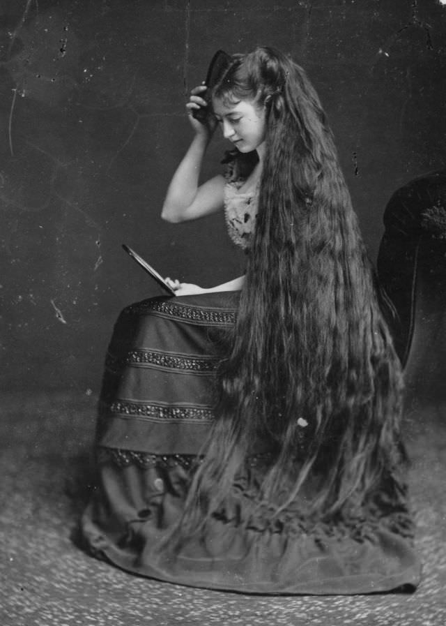 Victorian Women with Very Long Hair: Stunning Historical of Women Who Never Cut Their Hair, 1860-1900