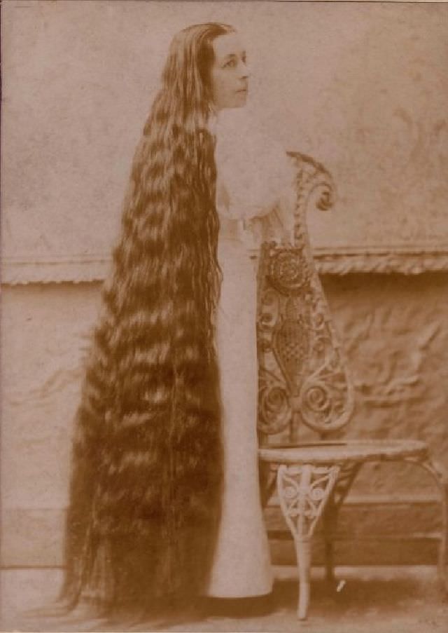 Victorian Women with Very Long Hair: Stunning Historical of Women Who Never Cut Their Hair, 1860-1900