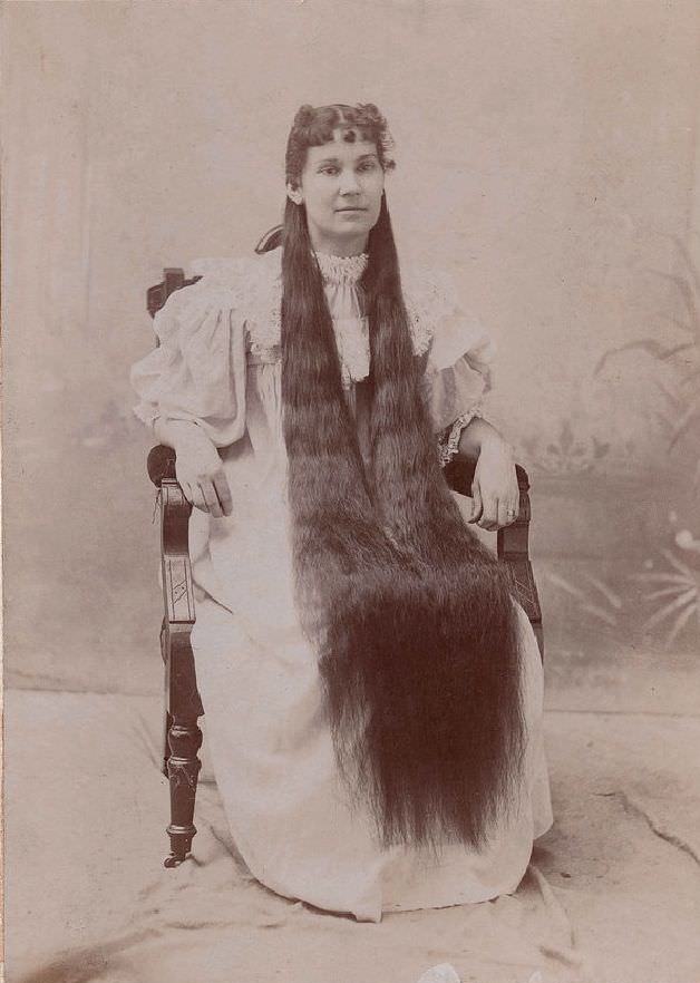 Victorian Women with Very Long Hair: Stunning Historical of Women Who Never Cut Their Hair, 1860-1900