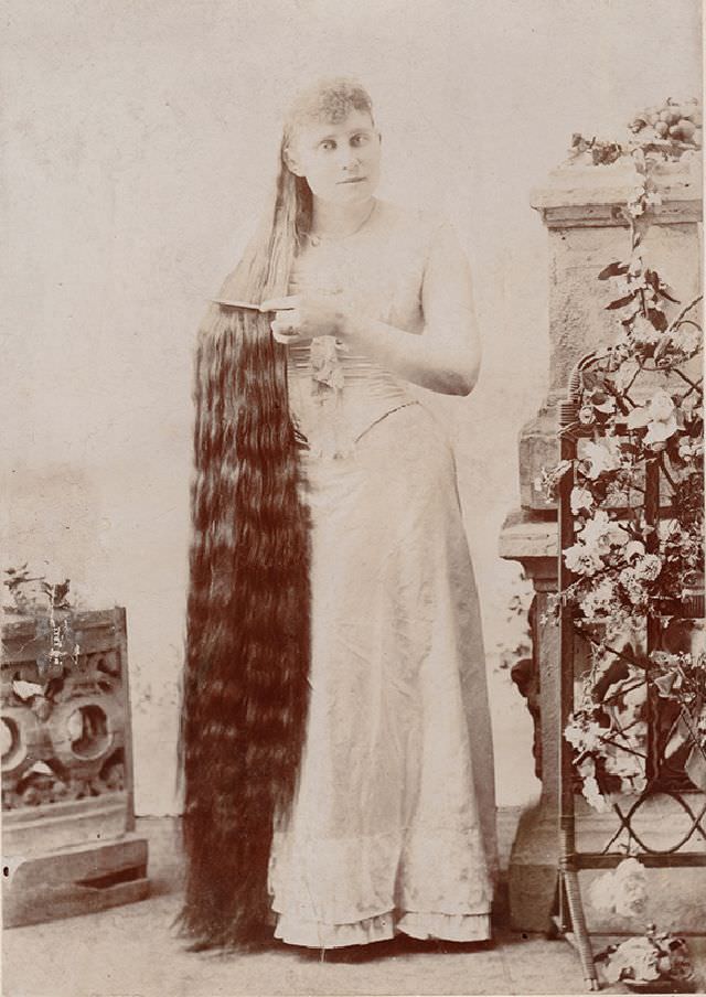 Victorian Women with Very Long Hair: Stunning Historical of Women Who Never Cut Their Hair, 1860-1900