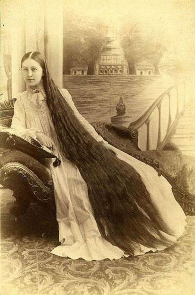 Victorian Women with Very Long Hair: Stunning Historical of Women Who Never Cut Their Hair, 1860-1900