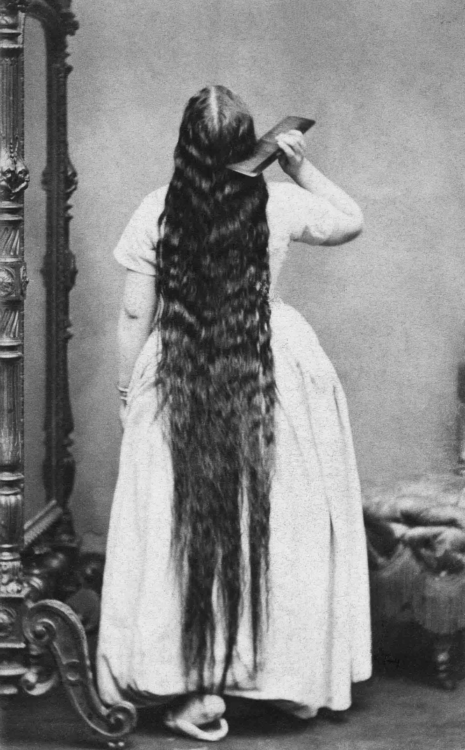 Victorian Women with Very Long Hair: Stunning Historical of Women Who Never Cut Their Hair, 1860-1900