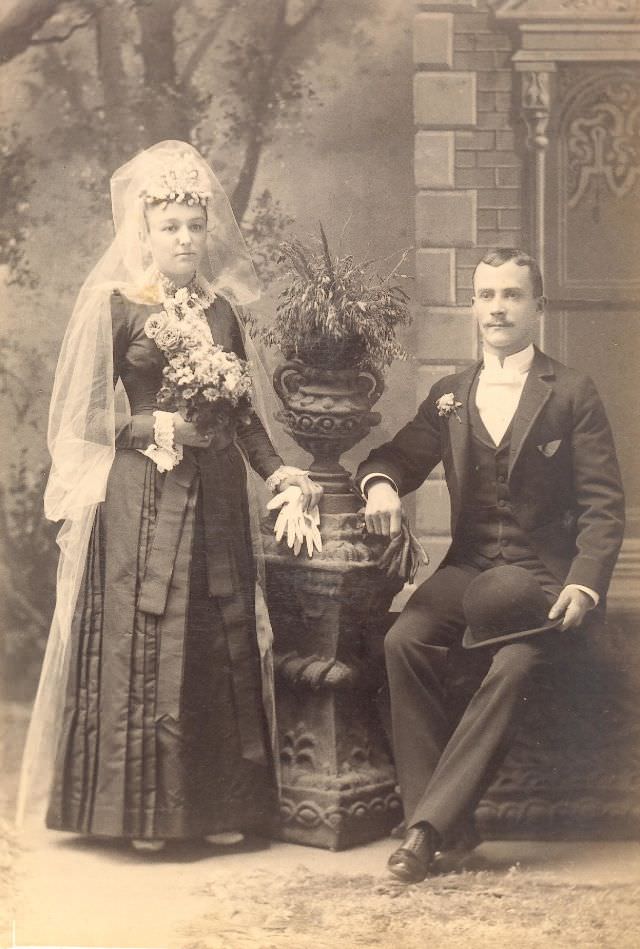 Stunning Historical Photos of Victorian Couples on the Wedding Day