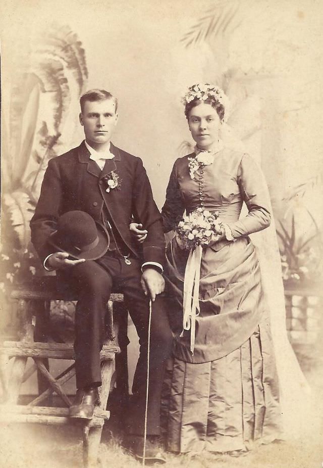 Stunning Historical Photos of Victorian Couples on the Wedding Day