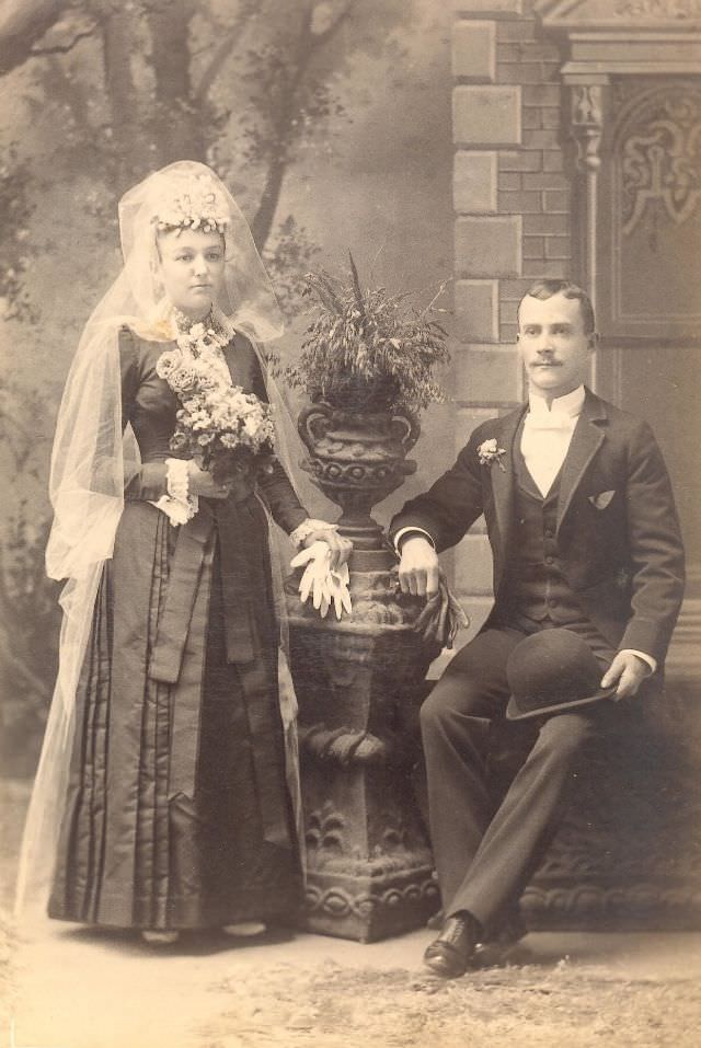 Stunning Historical Photos of Victorian Couples on the Wedding Day