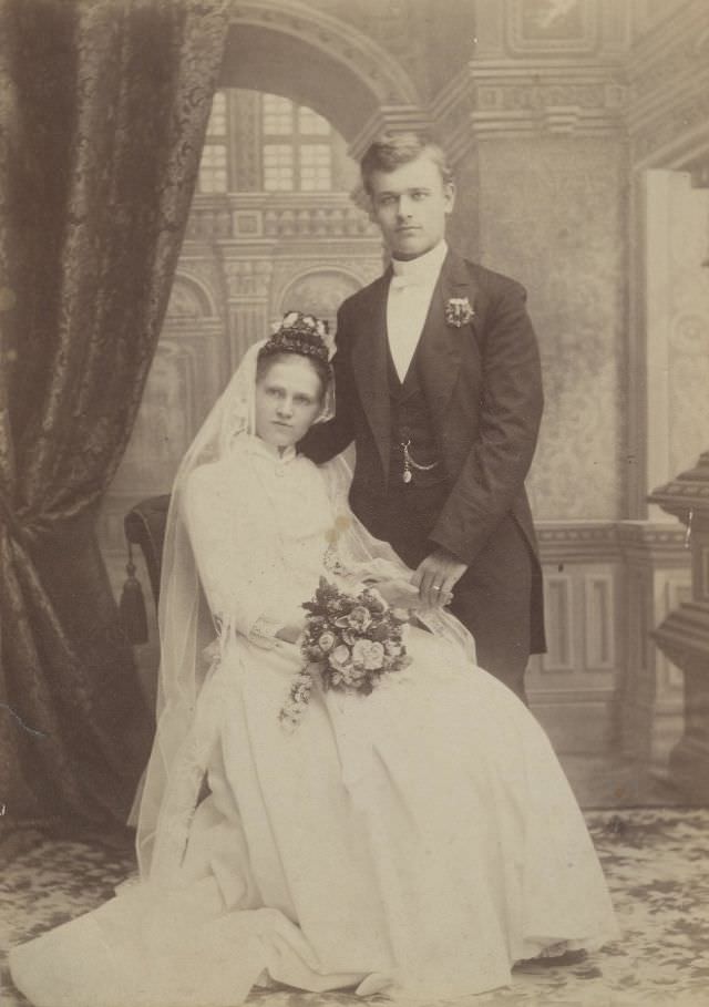 Stunning Historical Photos of Victorian Couples on the Wedding Day