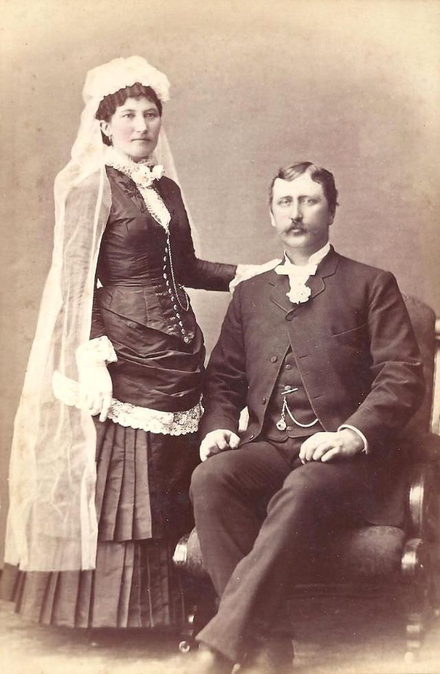 Stunning Historical Photos of Victorian Couples on the Wedding Day