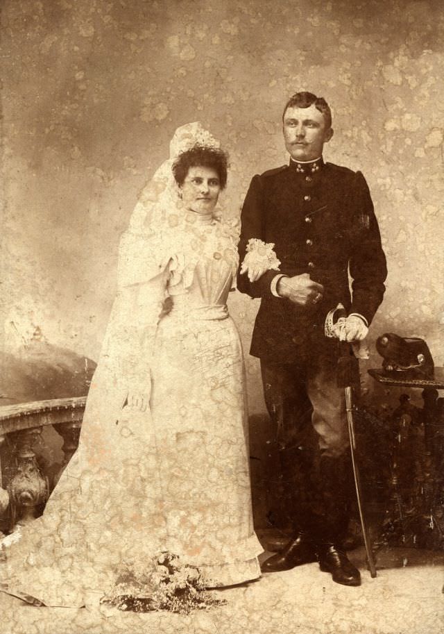 Stunning Historical Photos of Victorian Couples on the Wedding Day