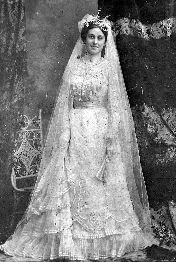 A beautiful bride on her wedding day, ca. 1880s