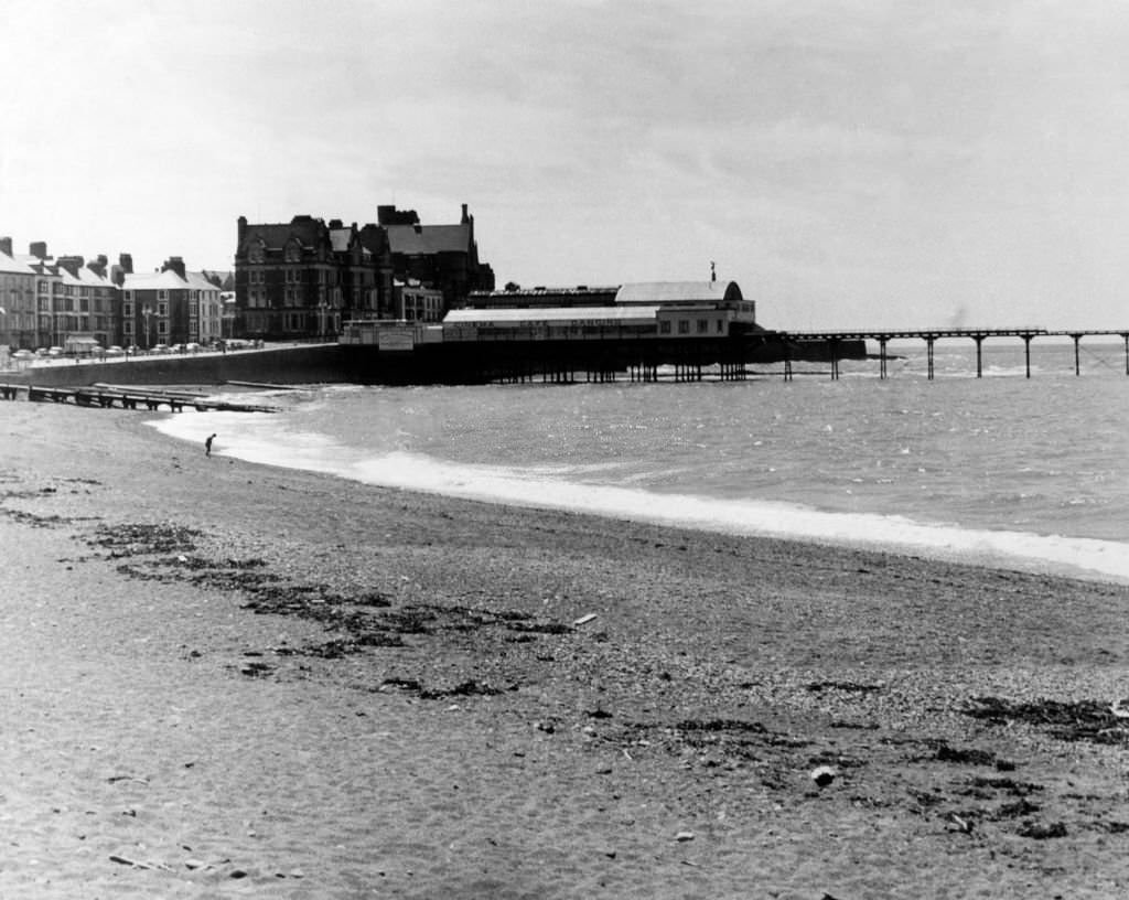 Aberystwyth Royal Pier & Pavillion, Ceredigion, West Wales, 15th February 1968.