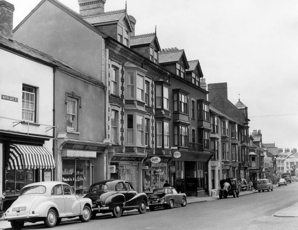 Street Scenes, Aberystwyth, Ceredigion, West Wales, Circa 1965. North Gate Street.