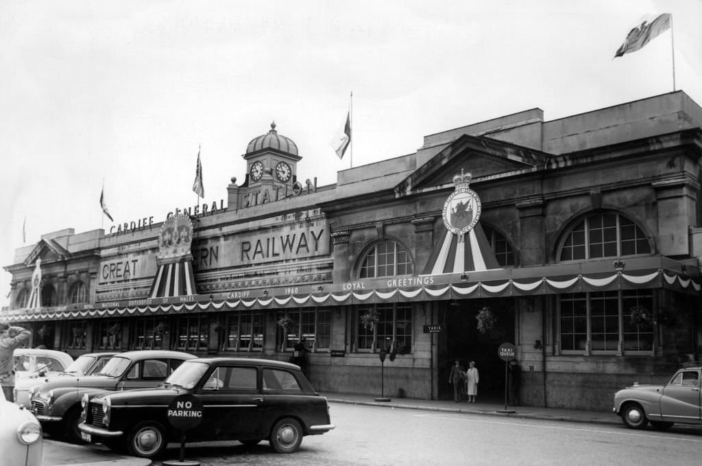 Cardiff Central railway station, decorated for the National Eisteddfod of Wales. 29th July 1960.
