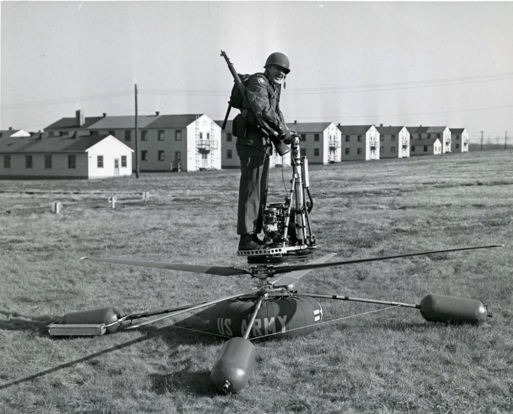 A One-Man Personal Helicopter: The de Lackner HZ-1 Aerocycle that failed during the Flight Test, 1950s