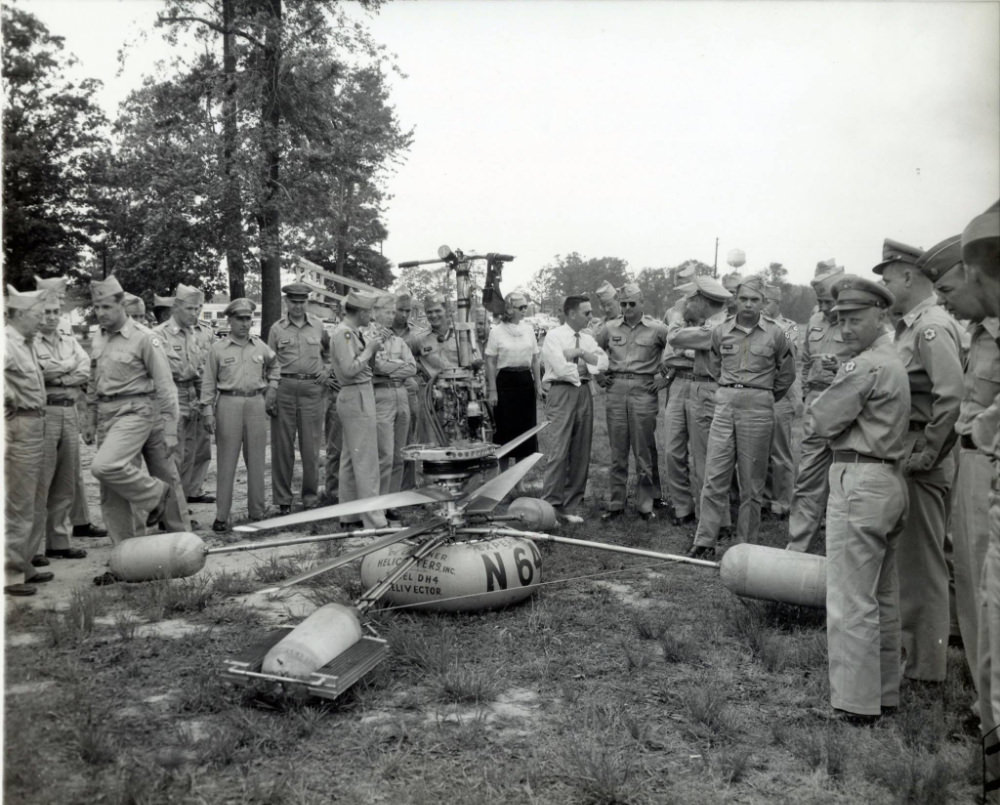 A One-Man Personal Helicopter: The de Lackner HZ-1 Aerocycle that failed during the Flight Test, 1950s