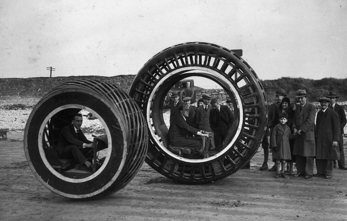 Monowheel facts and historical photos
