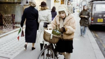 Street life of West London 1982