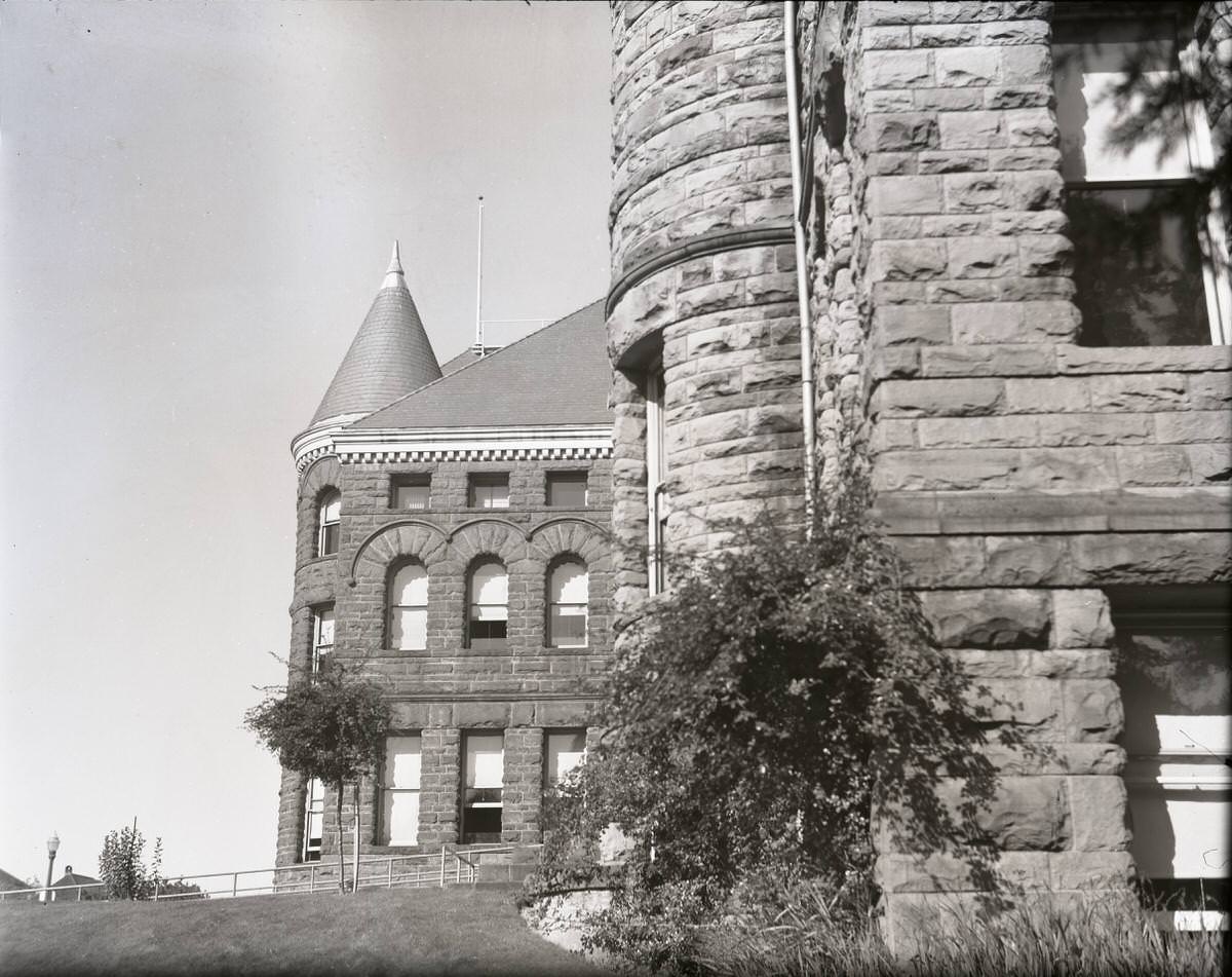 Old State Capitol building, 1910