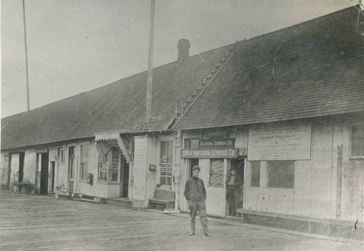 Percival's Dock, Olympia, 1910