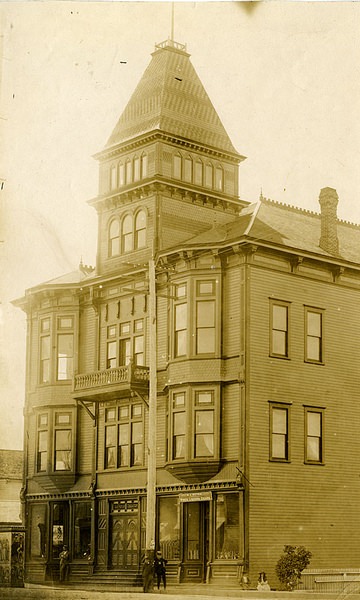 A three-story structure, with a two-story turret, Olympia Theater, Olympia, 1890