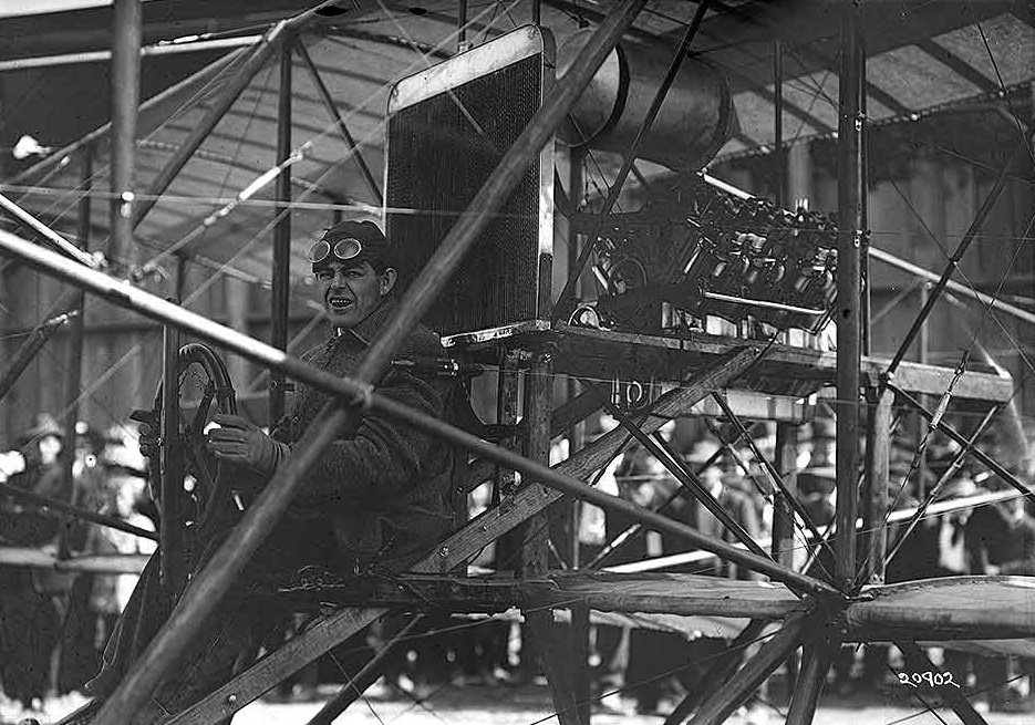 Fred Wiseman, Aviator, Olympia, 1911