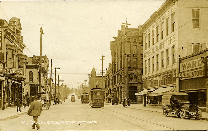 Street Scene, Olympia, 1912
