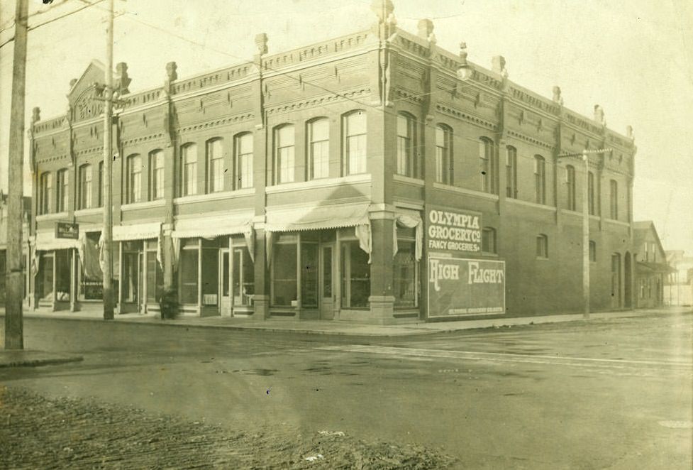Willard Hotel - Bettman Block, 4th St, Olympia, 1910