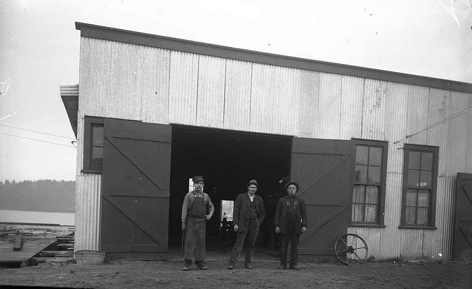 Blacksmith shop, Olympia, 1914