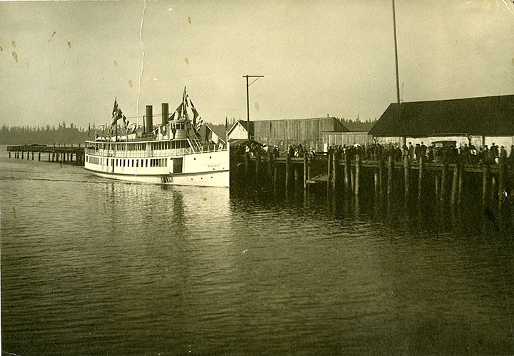 S.S. Nisqually at Percival Wharf, Olympia, 1911