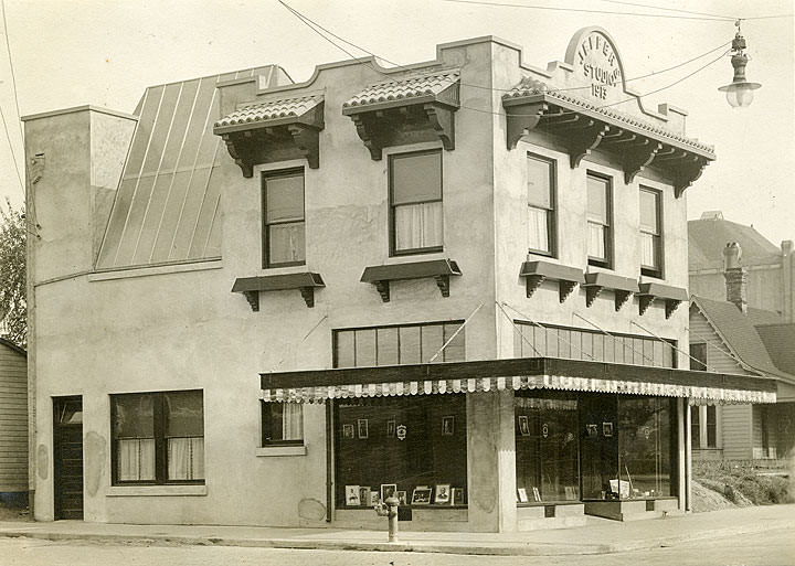 Jeffers Studio, Olympia, 1913