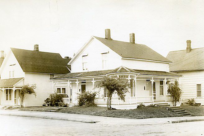 Francis Henry/John Murray house, Olympia, 1920s