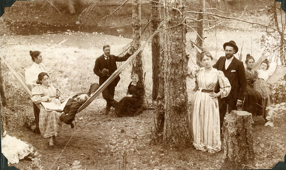 Three Prince Girls, Two Cavanaugh Girls, 1890s