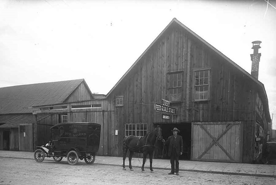 J.C. Dunkin Stable and John Barnes Veterinary Surgion, Olympia, 1914