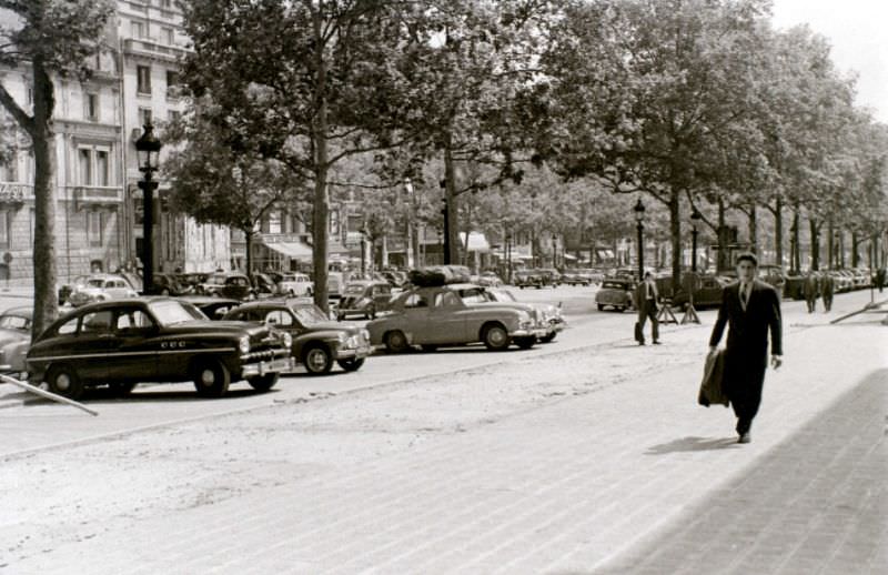 Avenue des Champs Elysees, 1950s