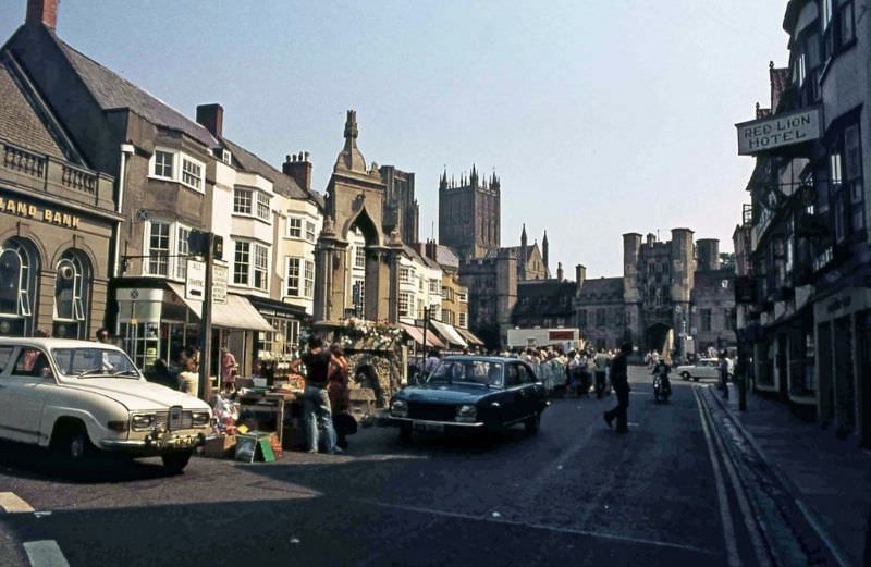 Wells Market, London, February 1976