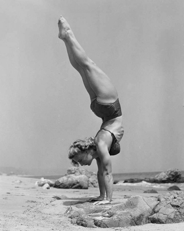 Abbye Eville: Life Story and Fabulous Photos of the Queen of Muscle Beach