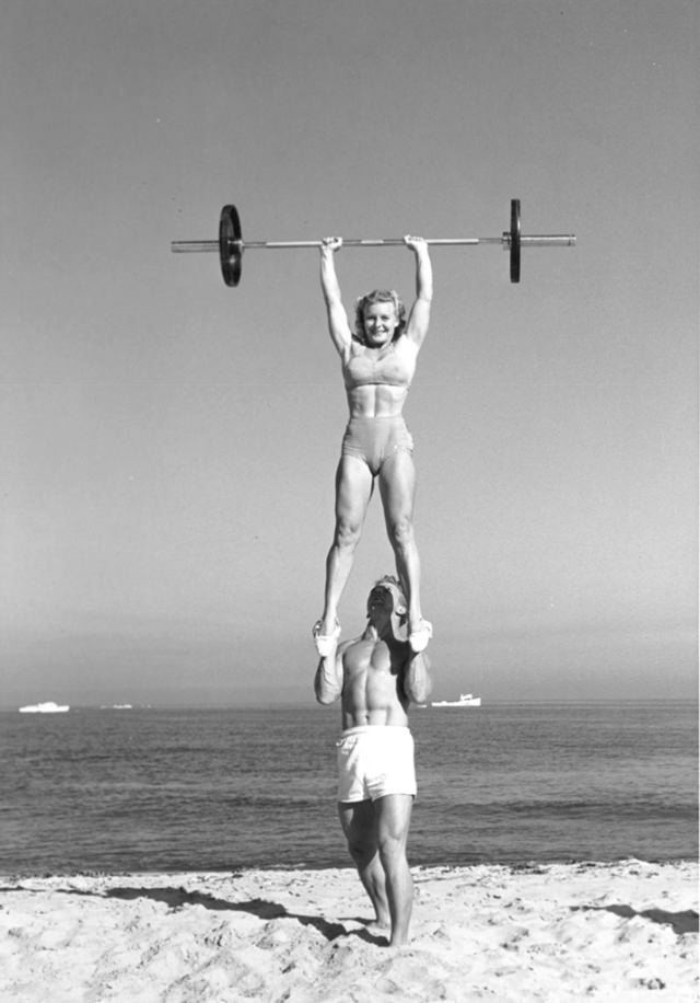 Abbye Eville: Life Story and Fabulous Photos of the Queen of Muscle Beach