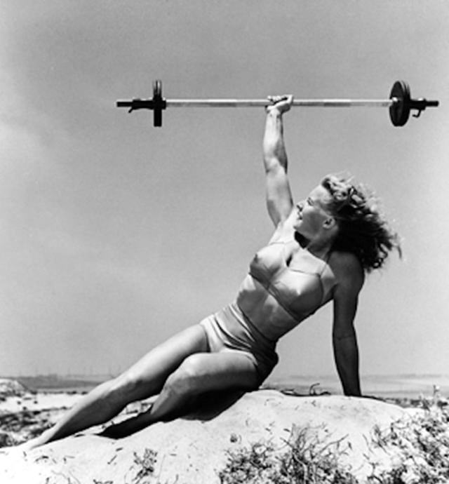 Abbye Eville: Life Story and Fabulous Photos of the Queen of Muscle Beach