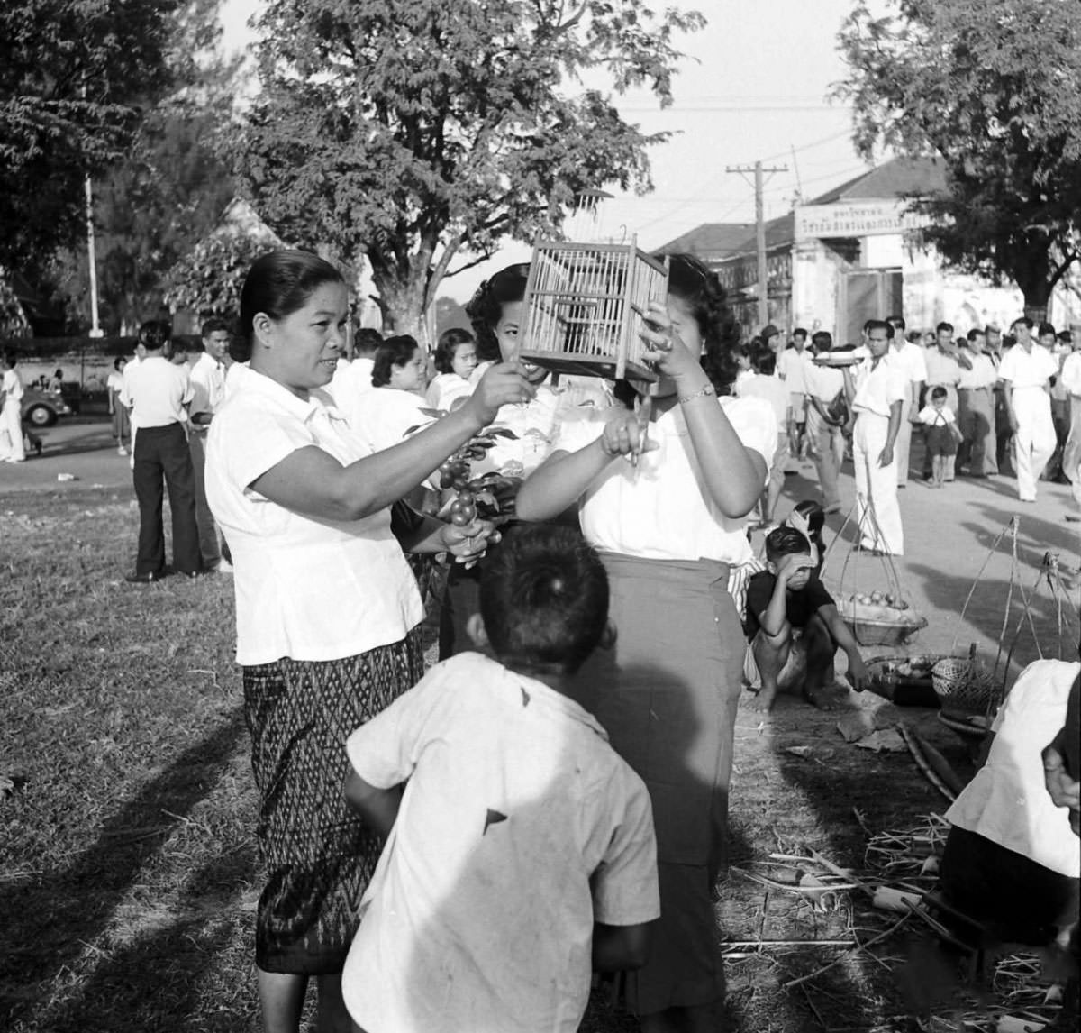 What Bangkok, Thailand looked like in the 1950s Through These Fascinating Vintage Photos