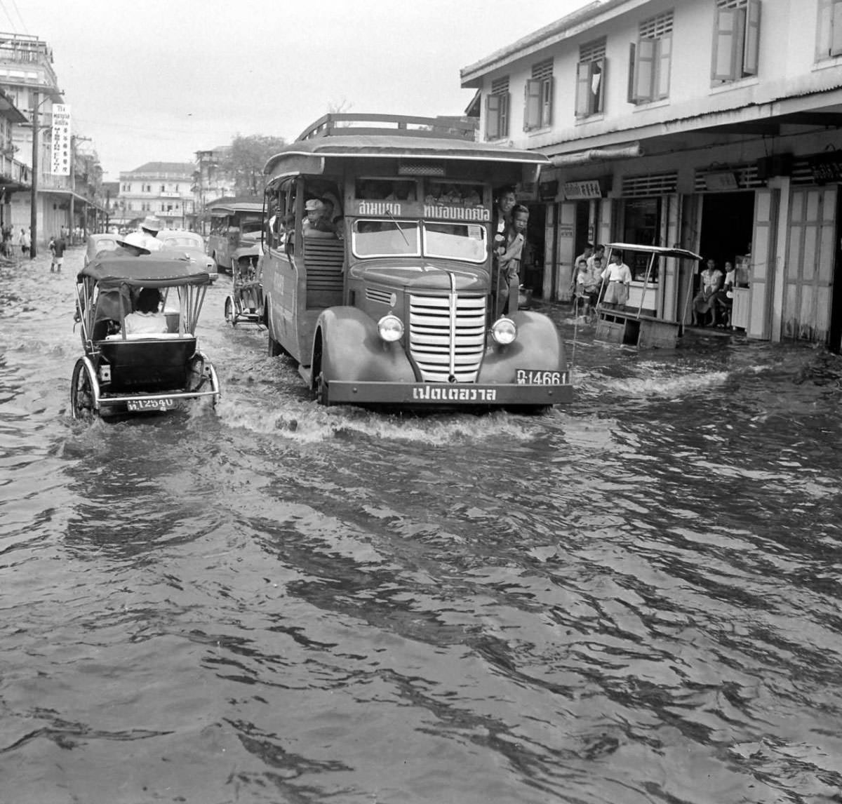 What Bangkok, Thailand looked like in the 1950s Through These Fascinating Vintage Photos